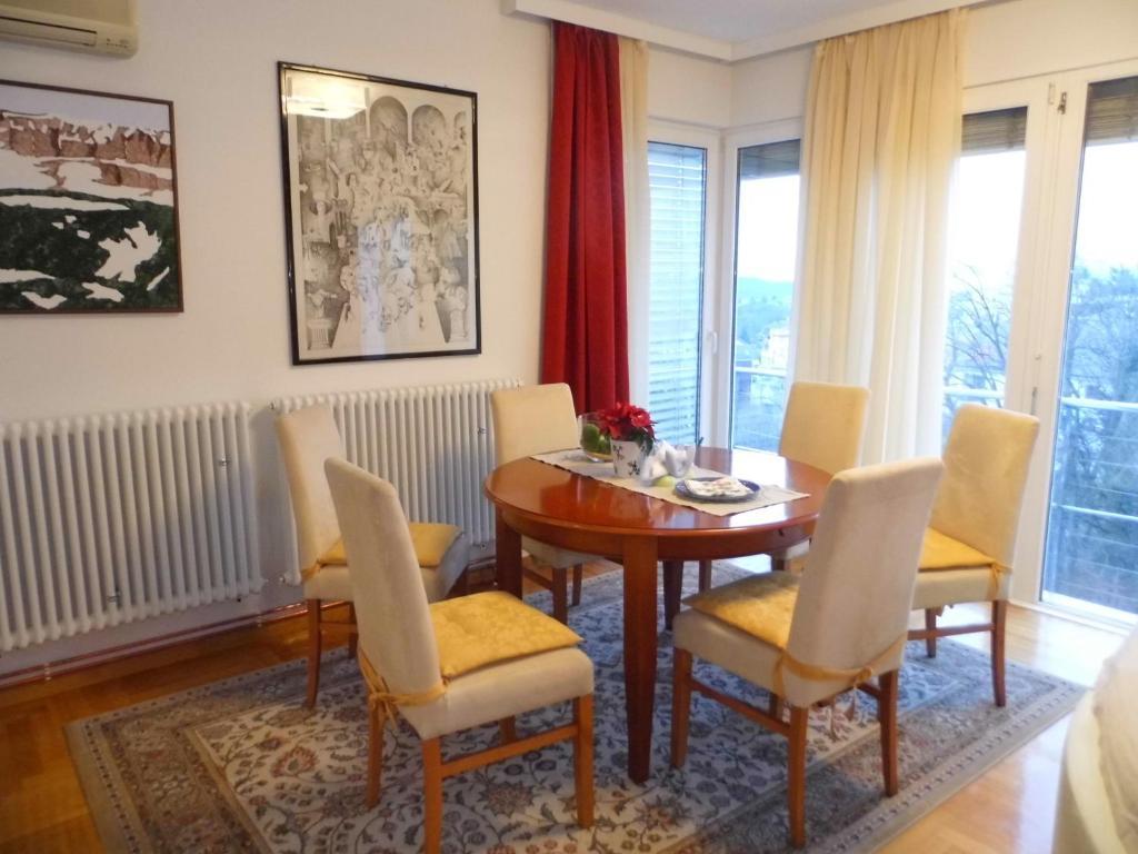 Apartments And Rooms Trsje Загреб Екстериор снимка