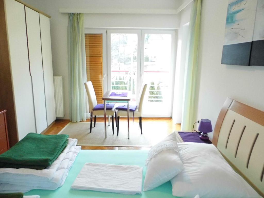 Apartments And Rooms Trsje Загреб Екстериор снимка