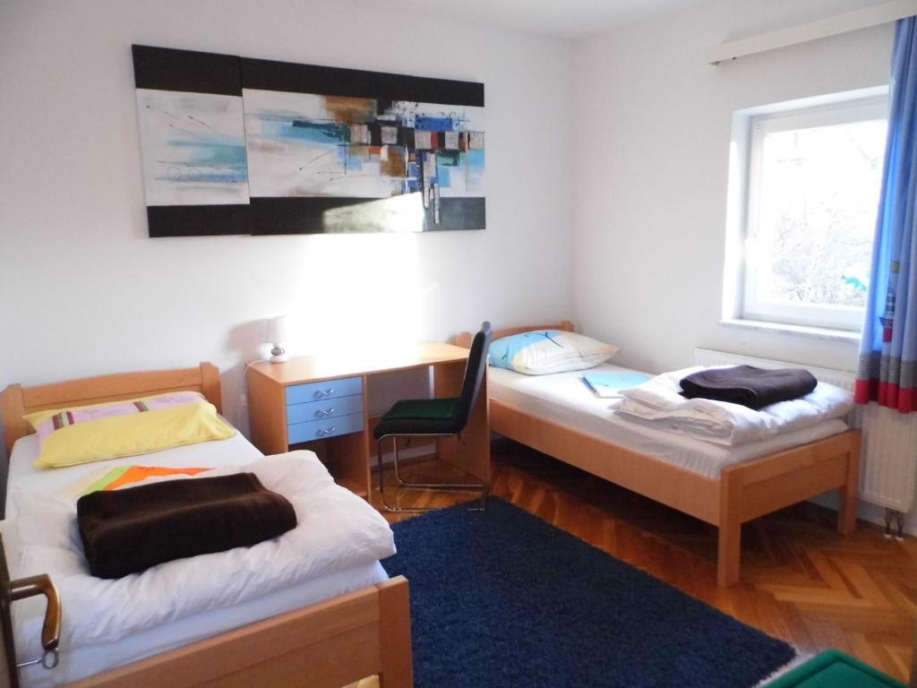 Apartments And Rooms Trsje Загреб Екстериор снимка