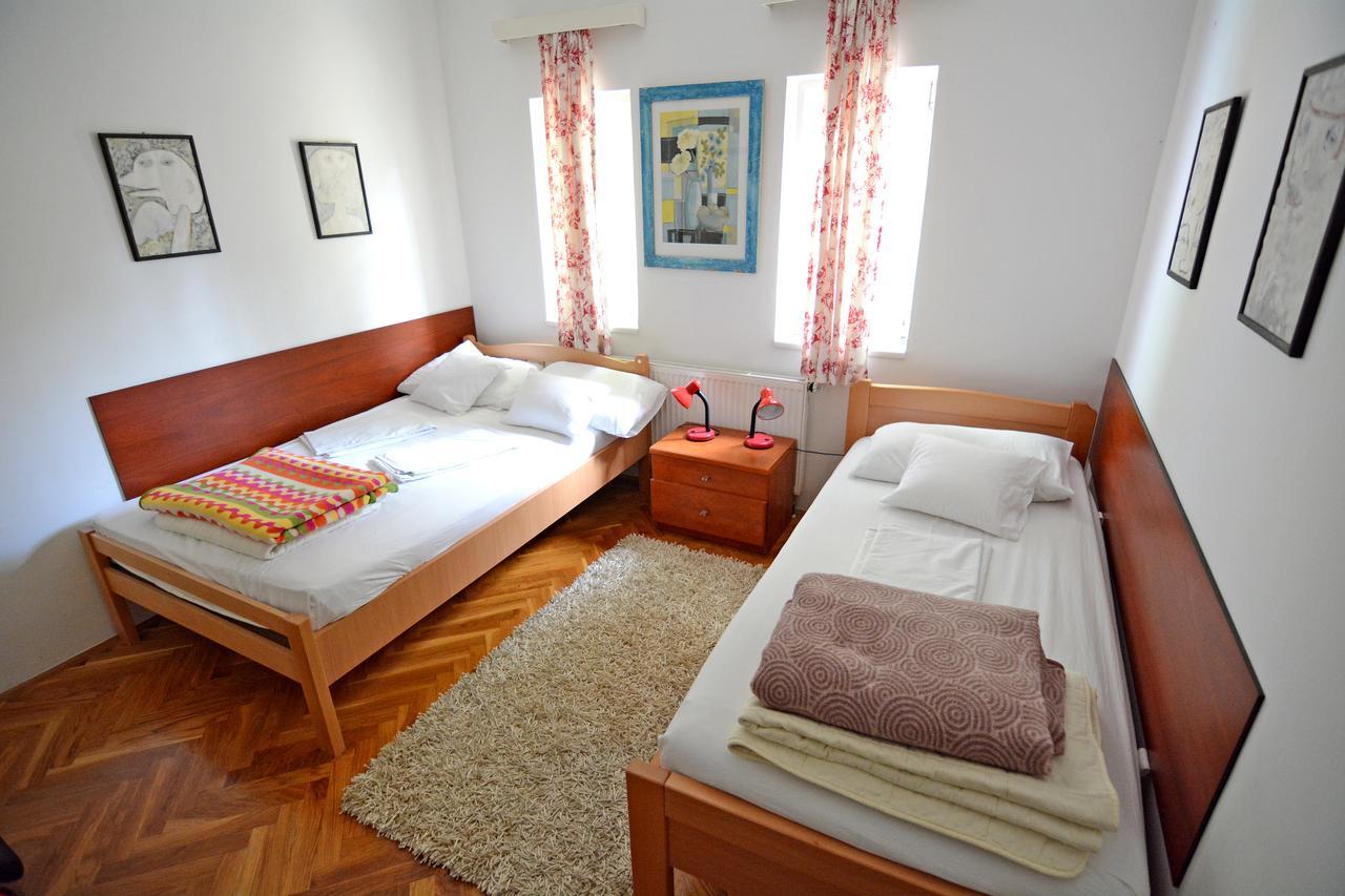Apartments And Rooms Trsje Загреб Екстериор снимка