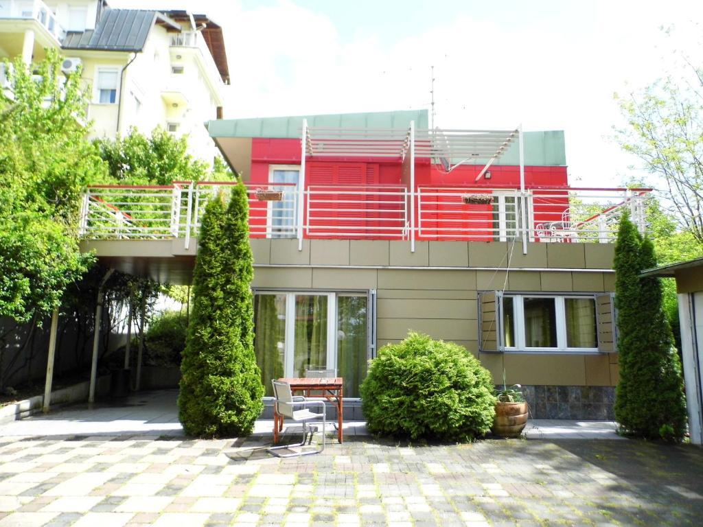 Apartments And Rooms Trsje Загреб Екстериор снимка