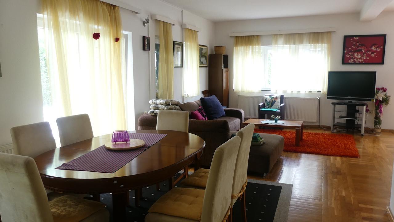 Apartments And Rooms Trsje Загреб Екстериор снимка
